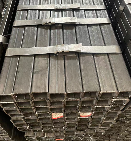 塔城工业用梯子 镀锌管焊接梯子 铁梯子方管梯